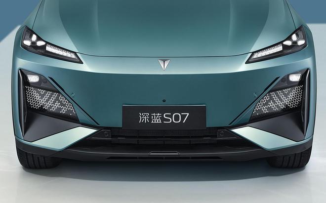 麻了！左手智能化右手电动化m6米乐2024深蓝汽车赢(图5)